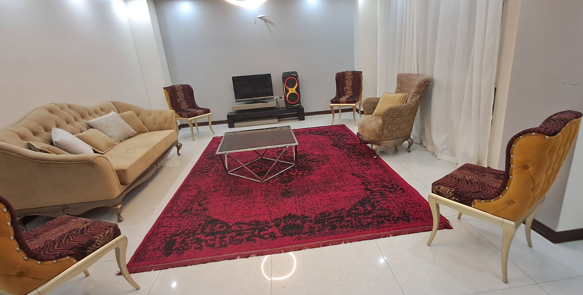 ویلا دوخوابه استخردار  آبگرم روژان