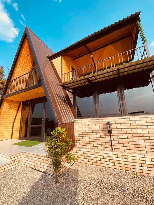 کلبه کلبه سوئیسی موکا - نمای کلبه