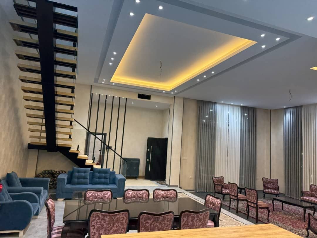 ویلا سه خوابه دوبلکس عمارت شاهان - سالن پایین