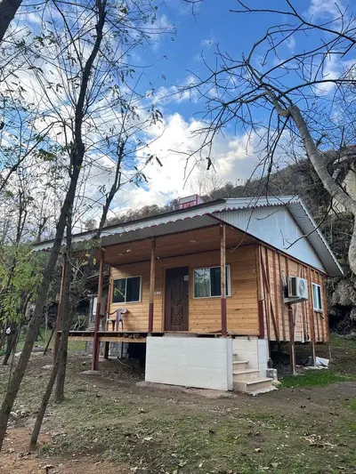 کلبه دوخوابه رودآوا