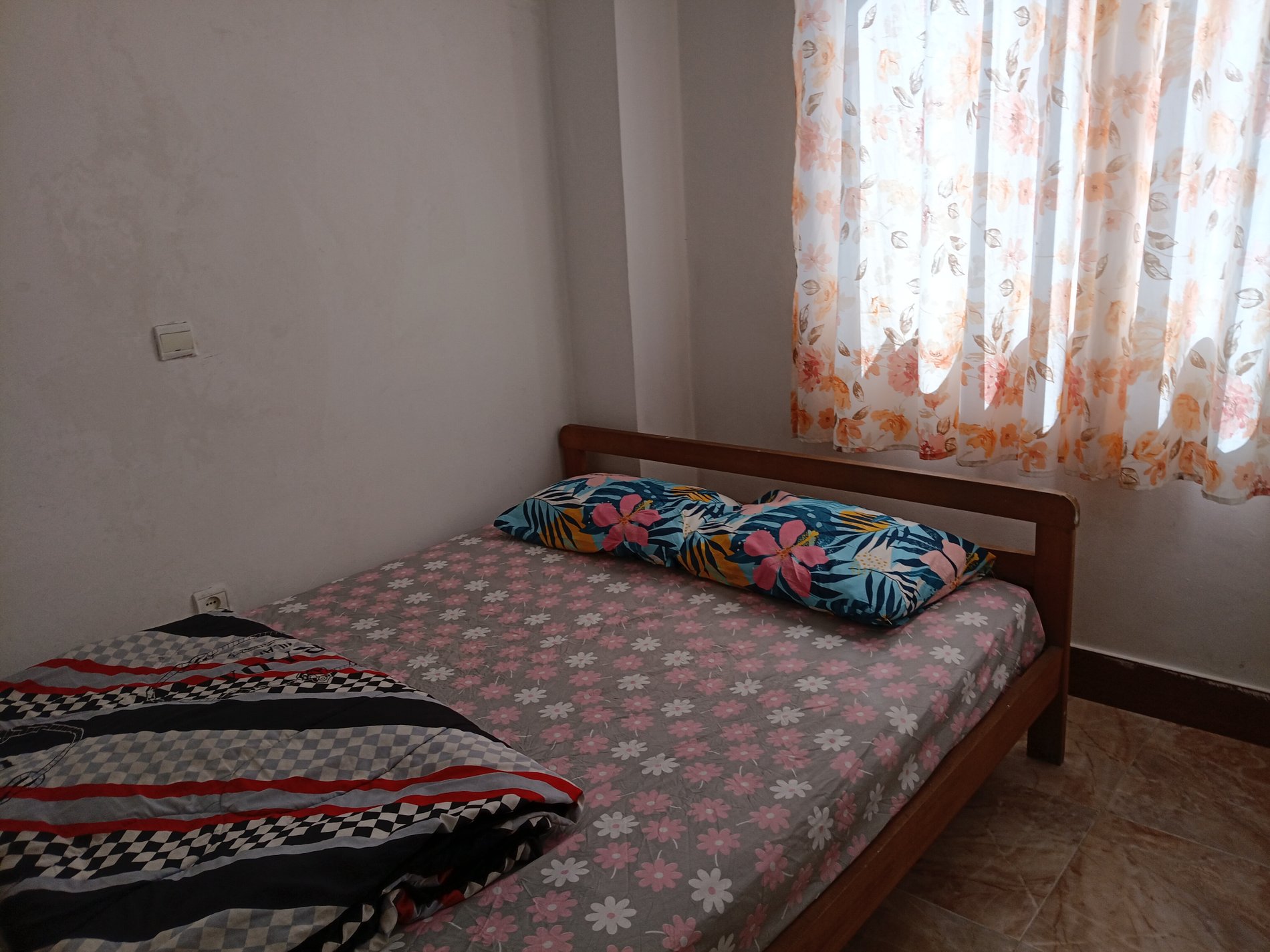 مجتمع اقامتگاهی یاس بهار - واحد ۱۰۰