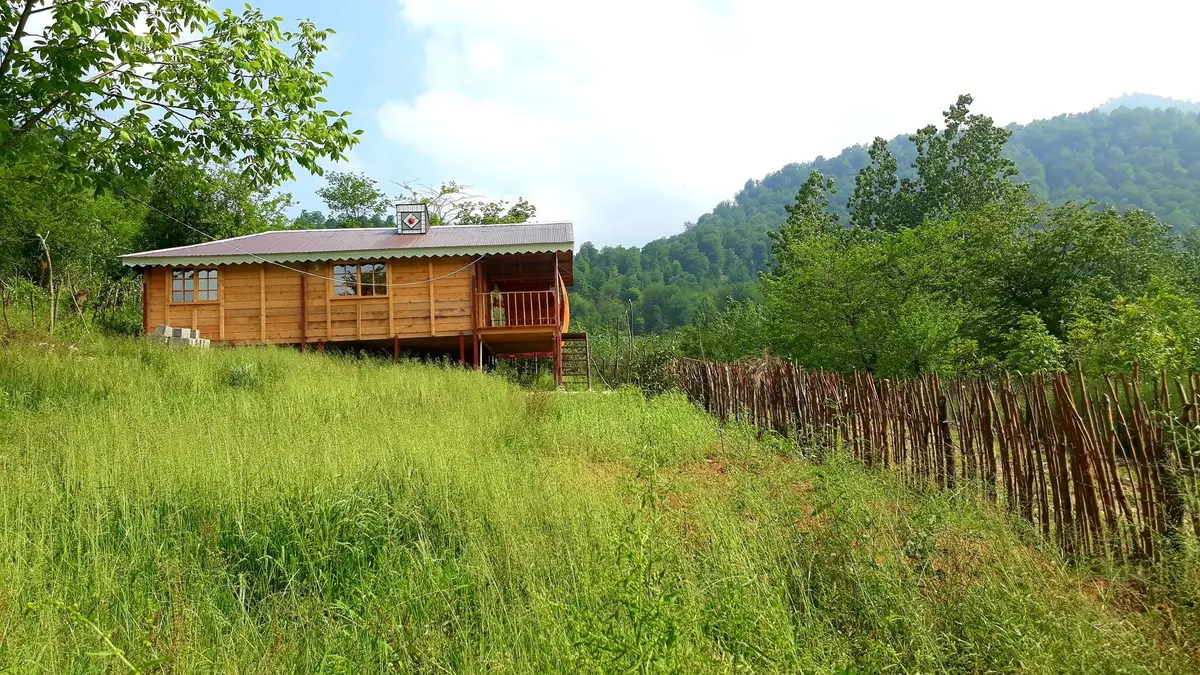 کلبه یک خوابه چوبی محمد