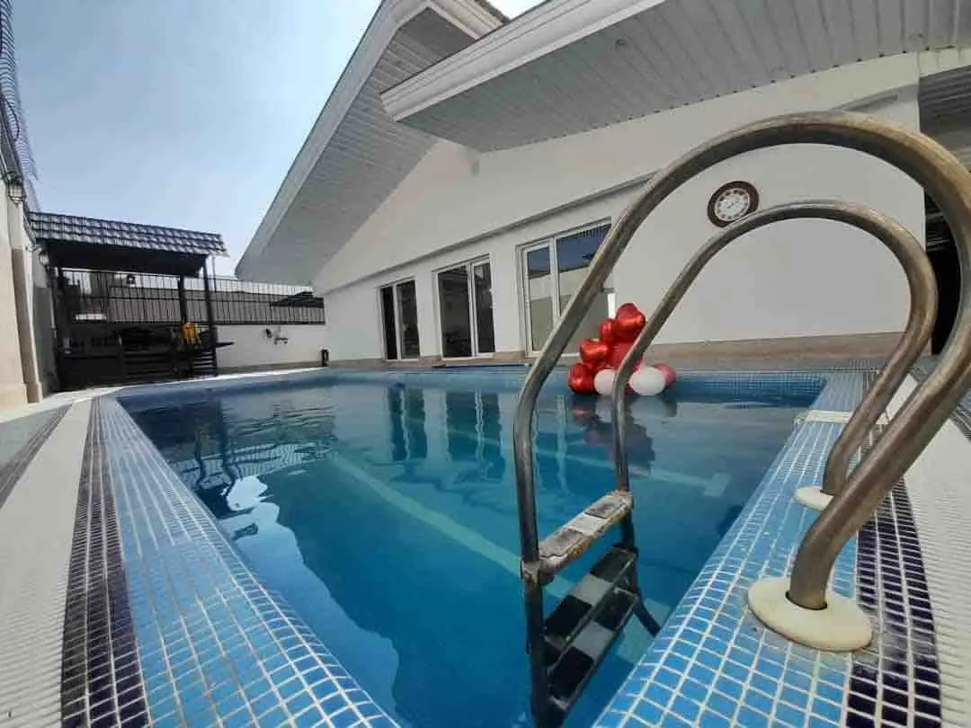 ویلا سه خواب استخردار پژوهان - استخر آبگرم با تصفیه ۲۴ ساعته