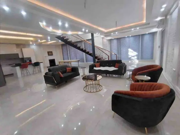 ویلا سه خواب استخردار پژوهان - سالن بزرگ