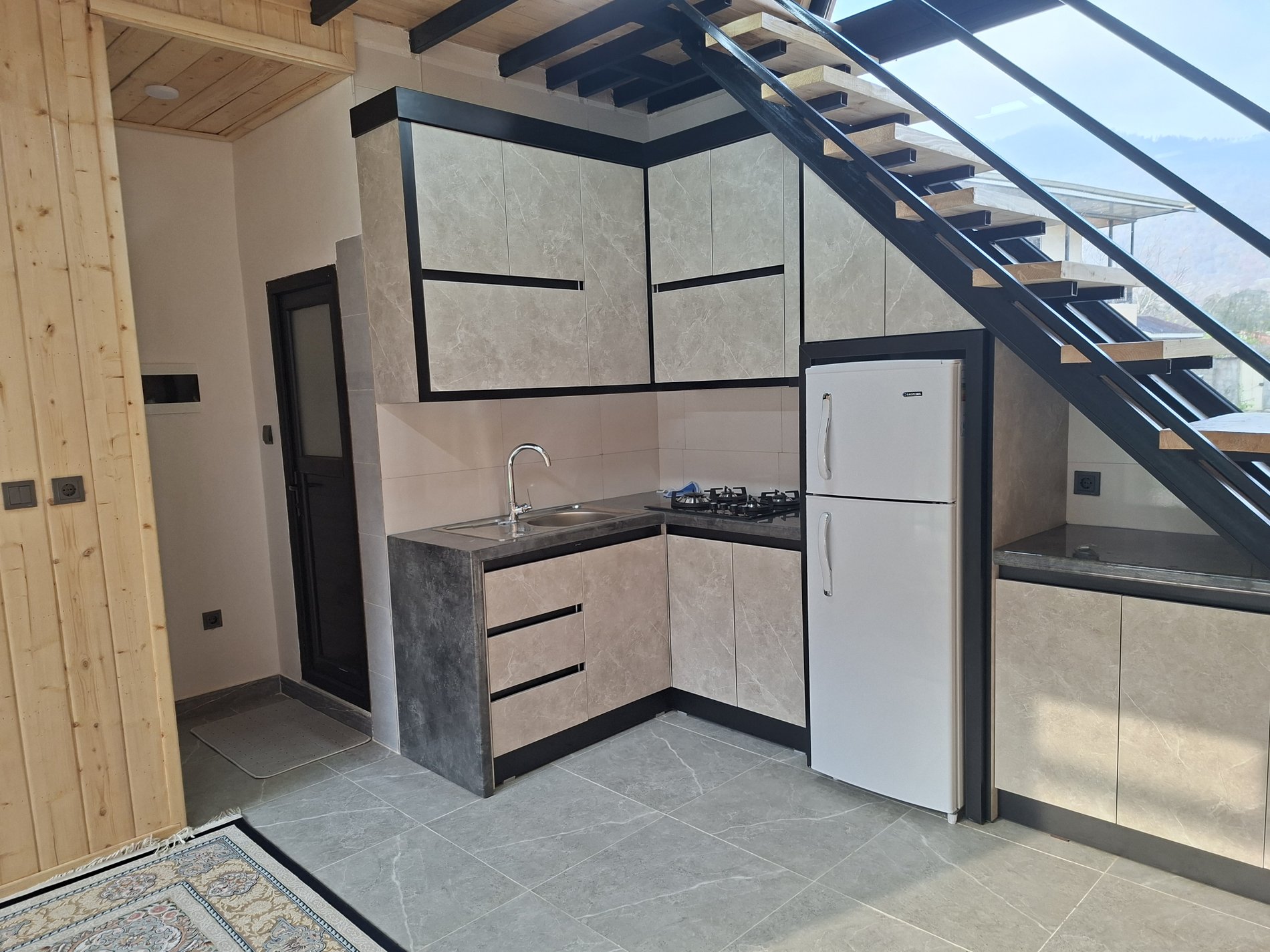 کلبه سه خوابه چوبی دایان