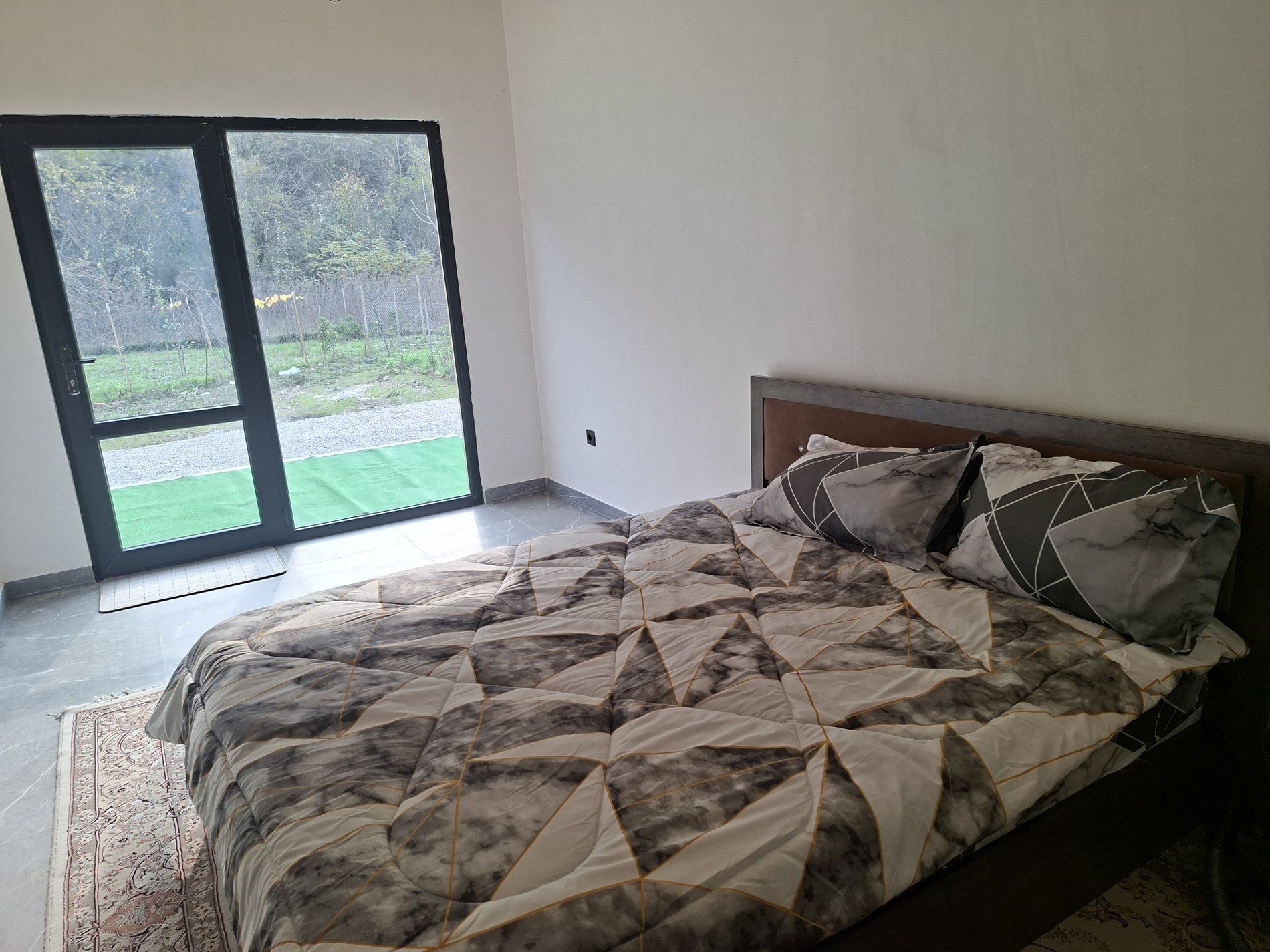 کلبه سه خوابه چوبی دایان