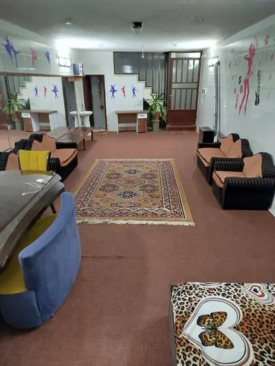 سوئیت فلت چیکا دهقانی