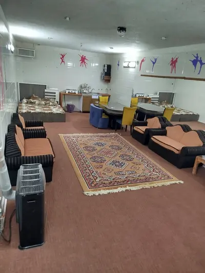 سوئیت فلت چیکا دهقانی