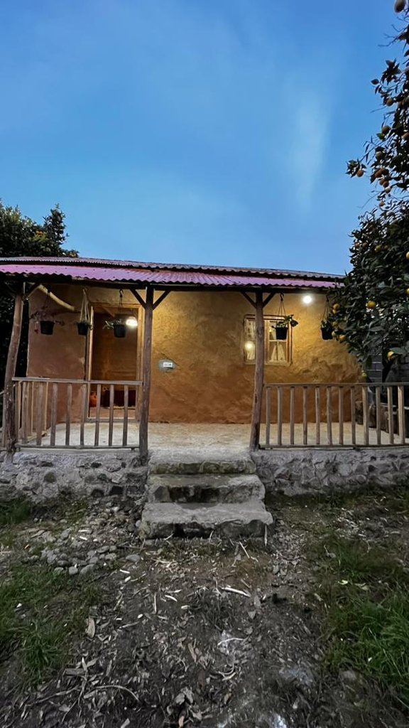 کلبه یک خوابه بالا تیکیش