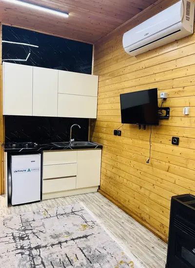 کلبه یک خوابه جکوزی دار چوبی سرولا