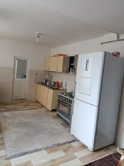 سوئیت شقایق 23