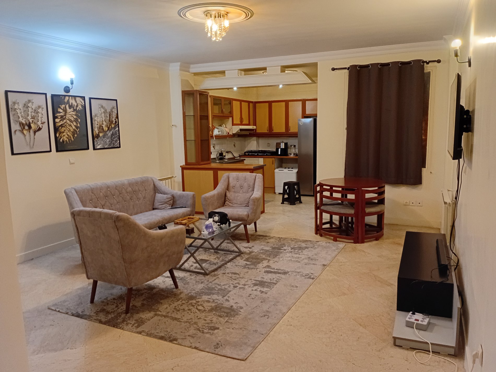 آپارتمان یک خوابه لاله 9