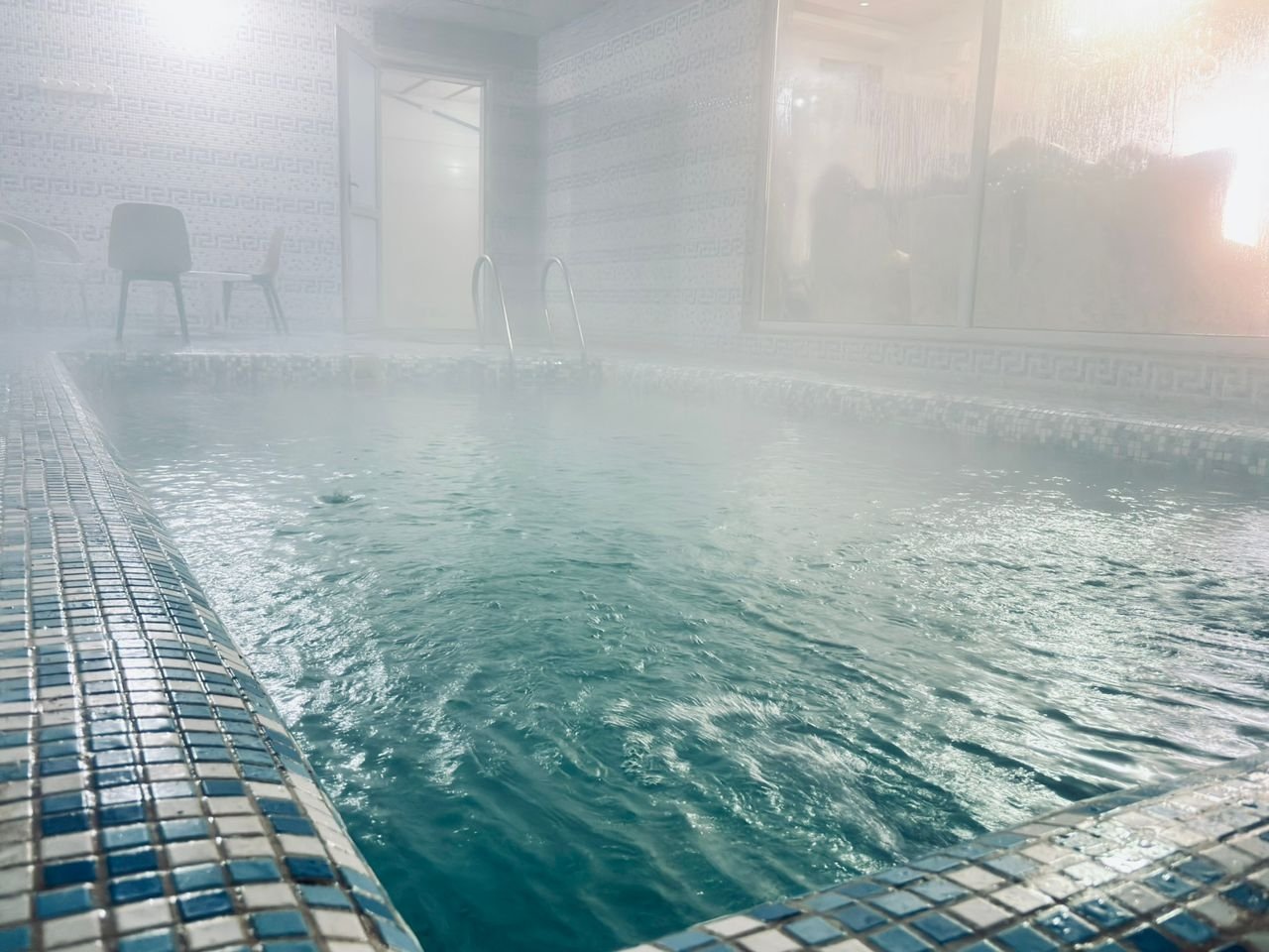 ویلا دوخوابه استخردار آبگرم افق 1