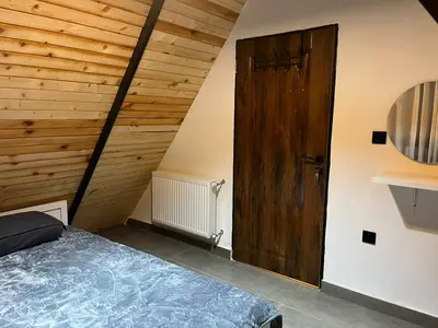 کلبه دوخوابه سوئیسی آرام 3