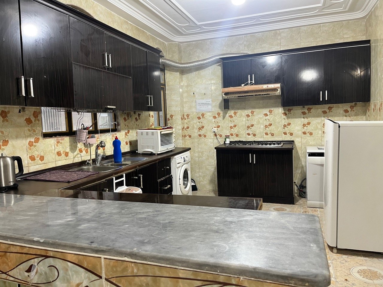 آپارتمان سه خوابه خوشبخت 