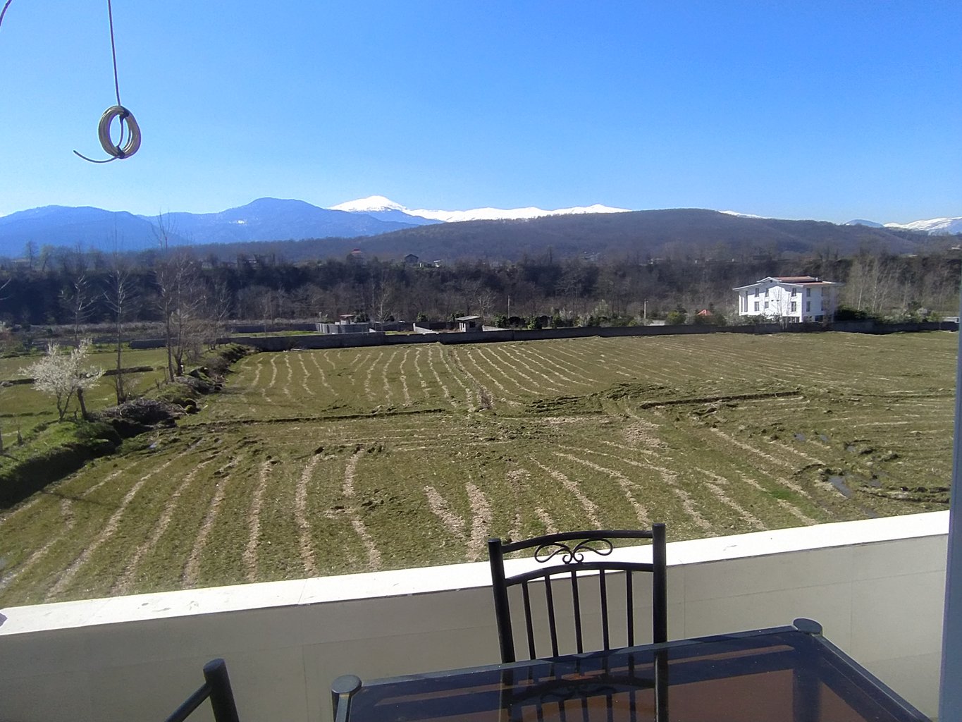 آپارتمان  دوخوابه تقی پور