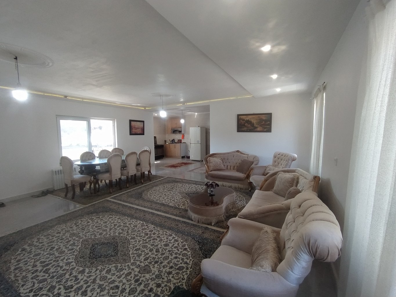 آپارتمان  دوخوابه تقی پور