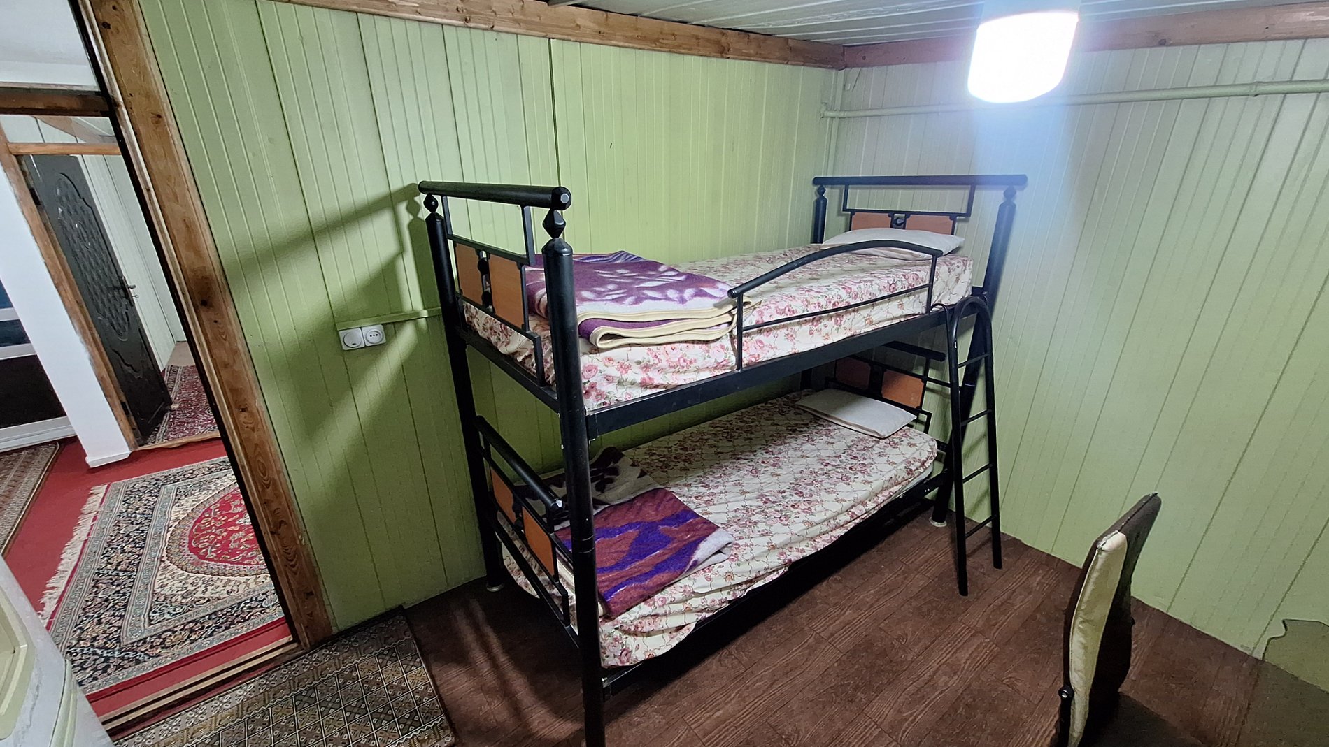 دوخوابه گیل لند