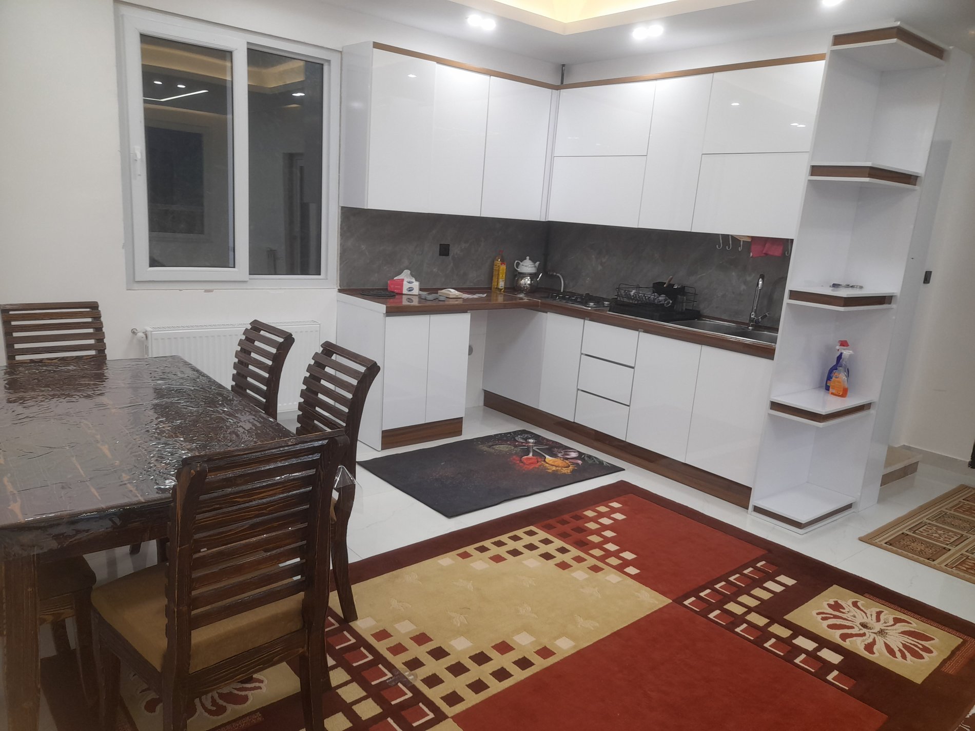 ویلا دوخوابه جنگلی آوا