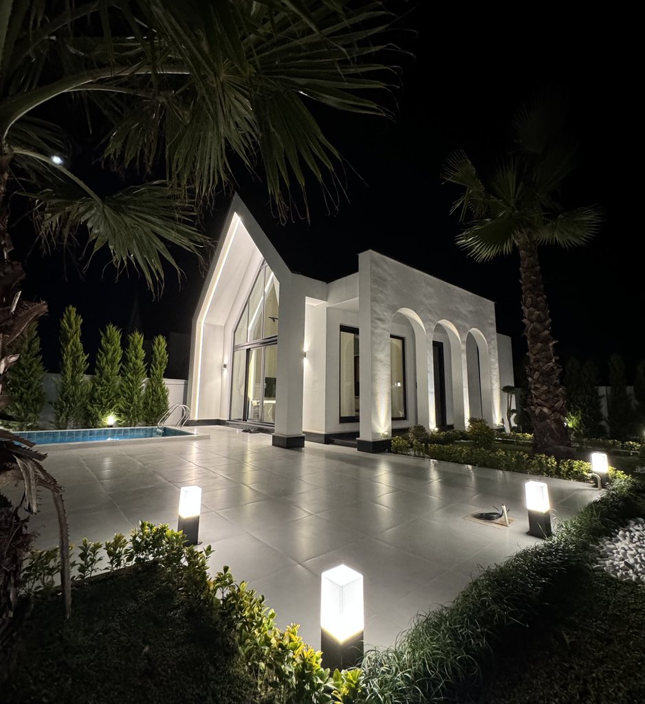 ویلا دوخوابه استخردار آبگرم خانه نووار