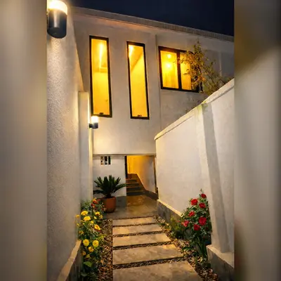 مسافرخانه آیاز - واحد 2