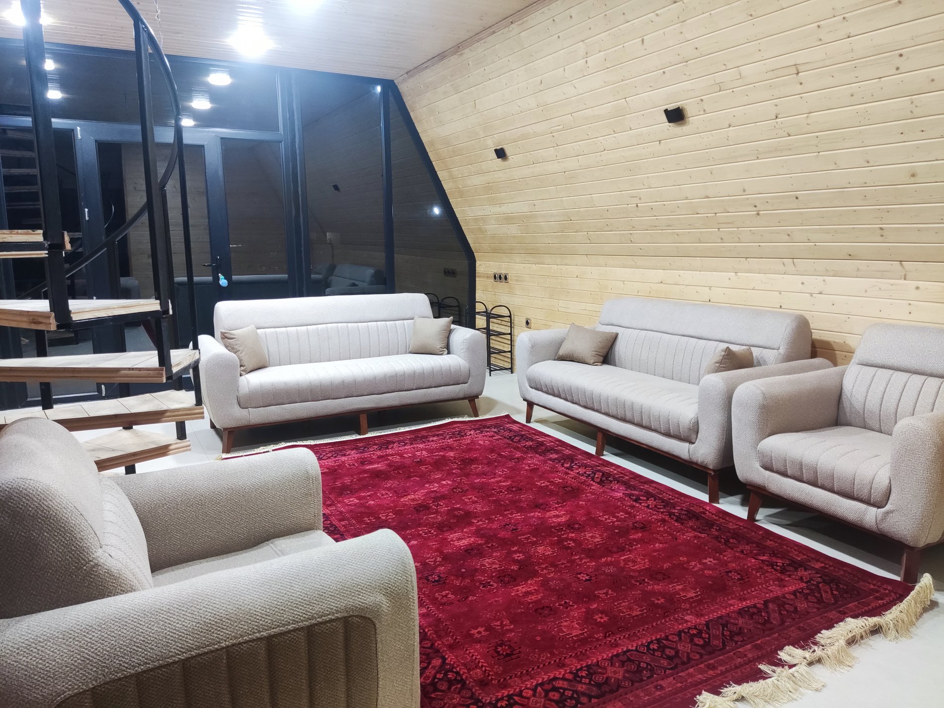 کلبه دوخوابه سوئیسی برسام