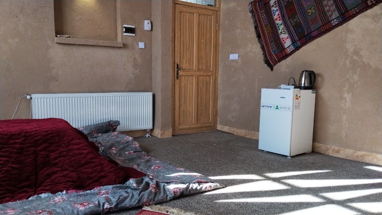 بوم گردی فلت کهن بام کنگ واحد کنگ ناز