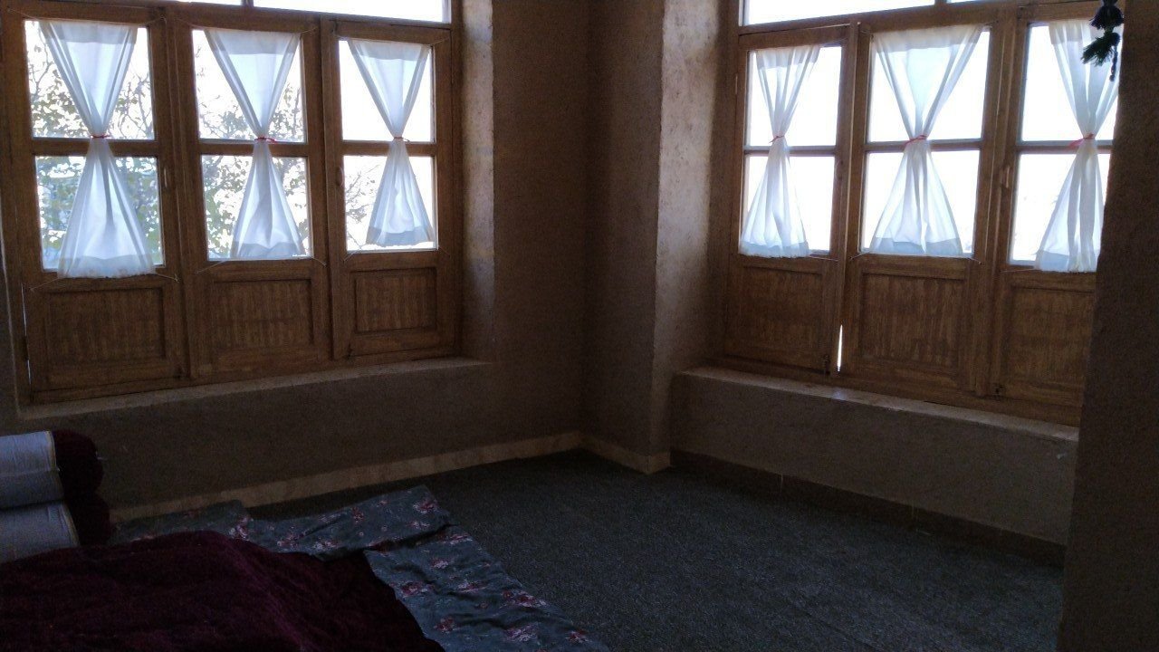 فلت کهن بام کنگ واحد نهال