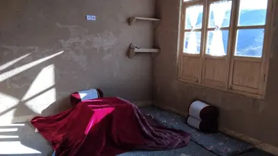 بومگردی فلت کهن بام کنگ واحد شکوفه