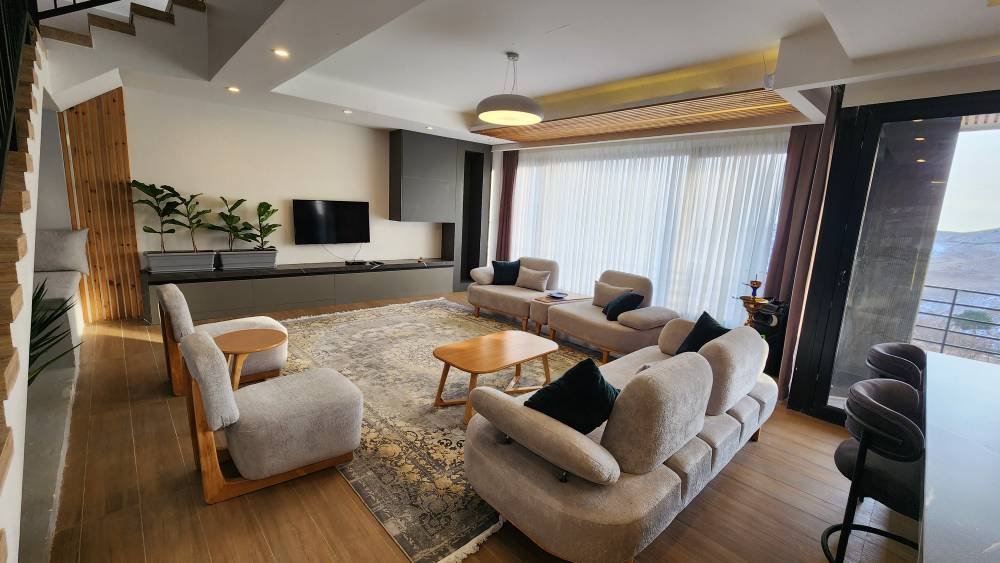 ویلا سه خوابه استخردار آبگرم گلدره