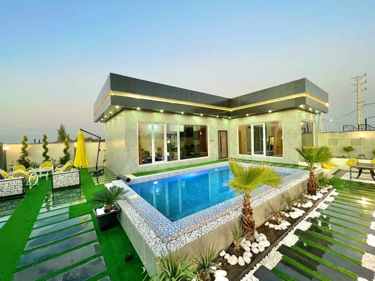 ویلا دوخوابه استخردار آبگرم اقاقیا 2