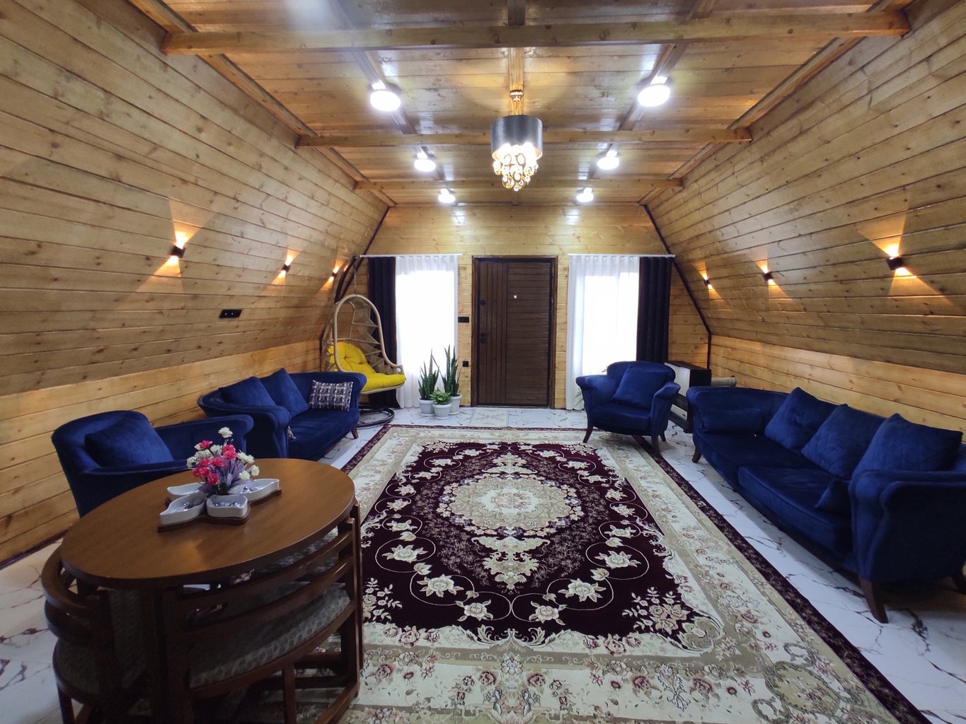 کلبه یک خوابه سوئیسی نشاط