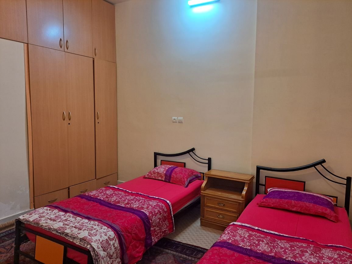 دوخوابه خرمالو