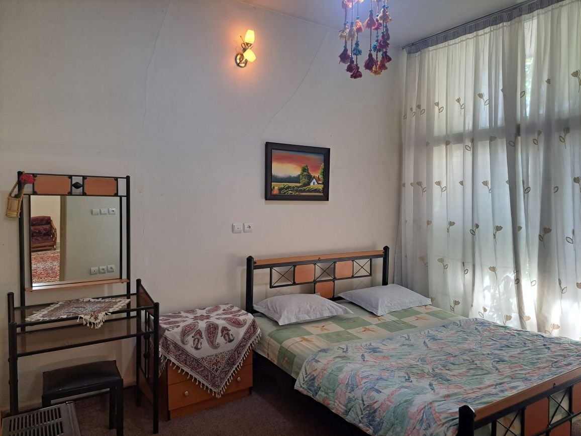 دوخوابه خرمالو