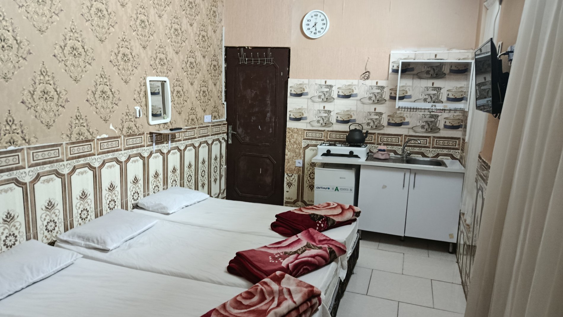 سوئیت فلت امیر - واحد سه تخته