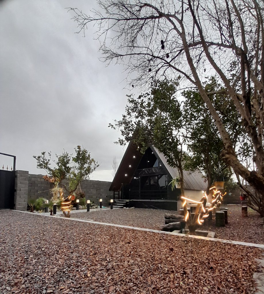 کلبه دوخوابه سوئیسی ترنج 1