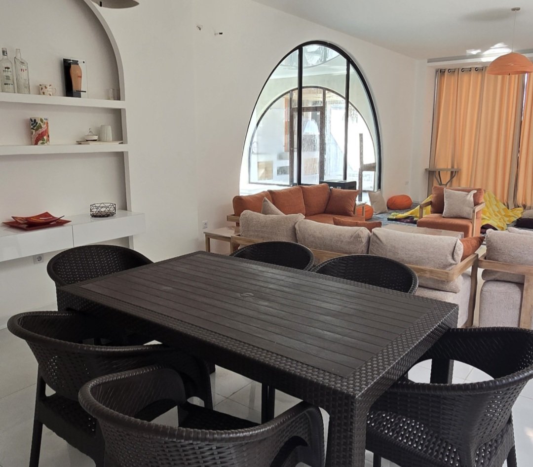 ویلا دوخوابه استخردار آبگرم یونانی