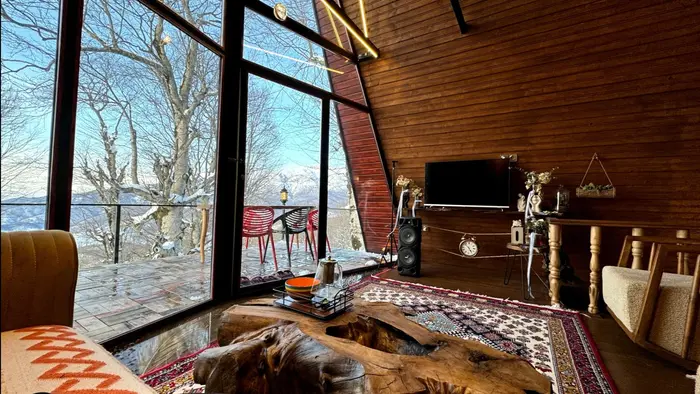 کلبه یک خوابه استخردار آبگرم جنگلی دلبر