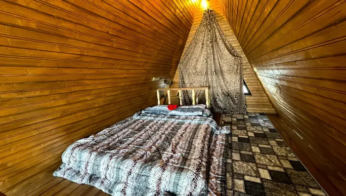 کلبه یک خوابه استخردار آبگرم جنگلی دلبر