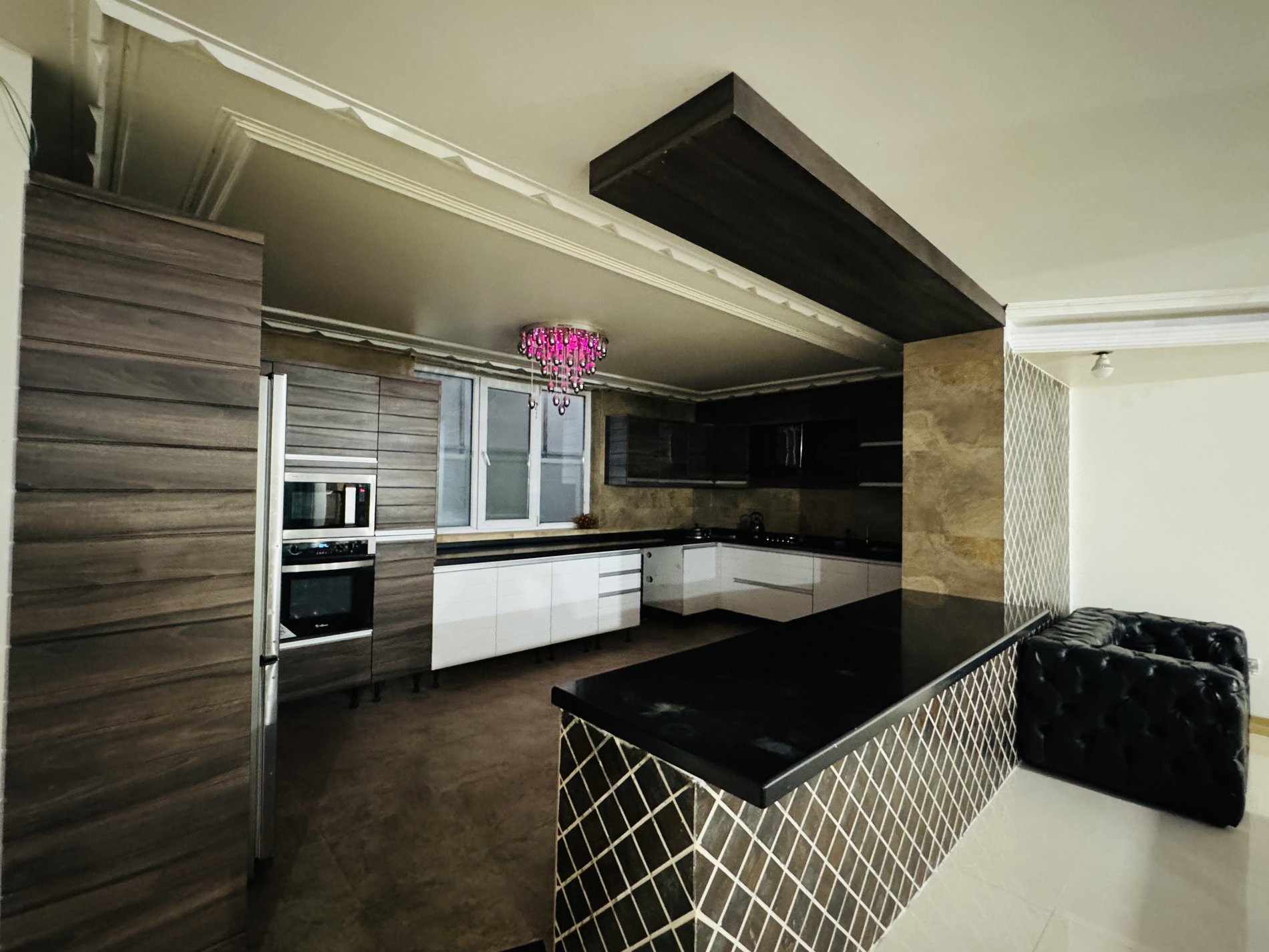 آپارتمان یک خوابه ودادیان