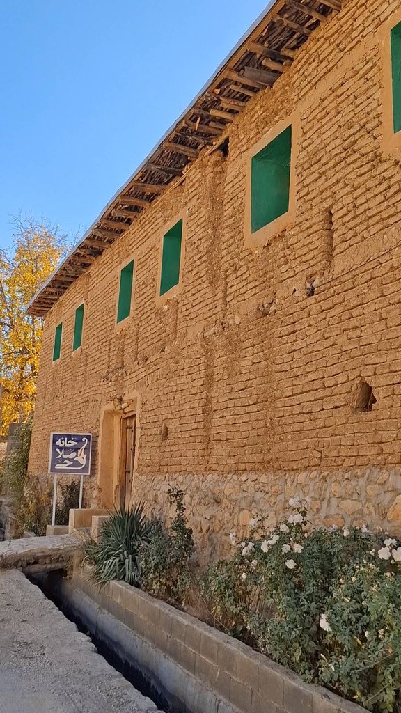 اقامتگاه سنتی خانه بومگردی صلاحی سپیدان اردکان