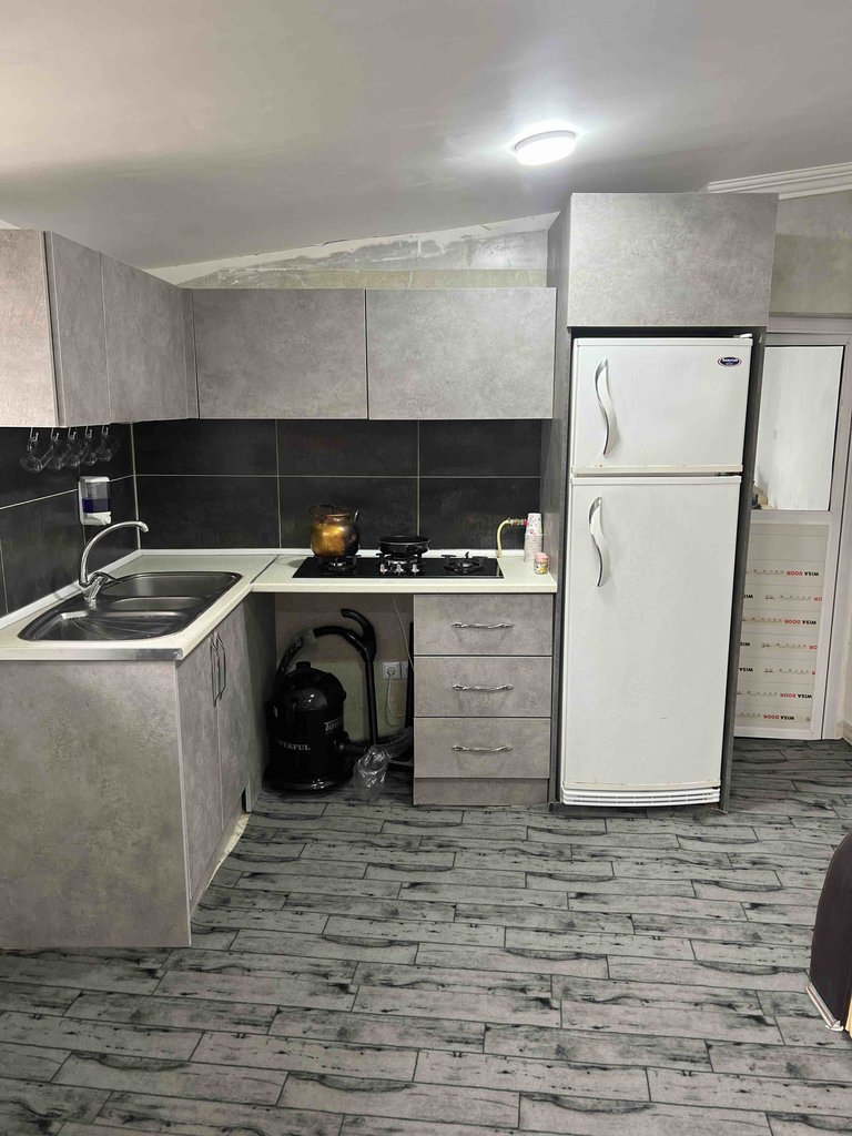 یک خوابه بی تم