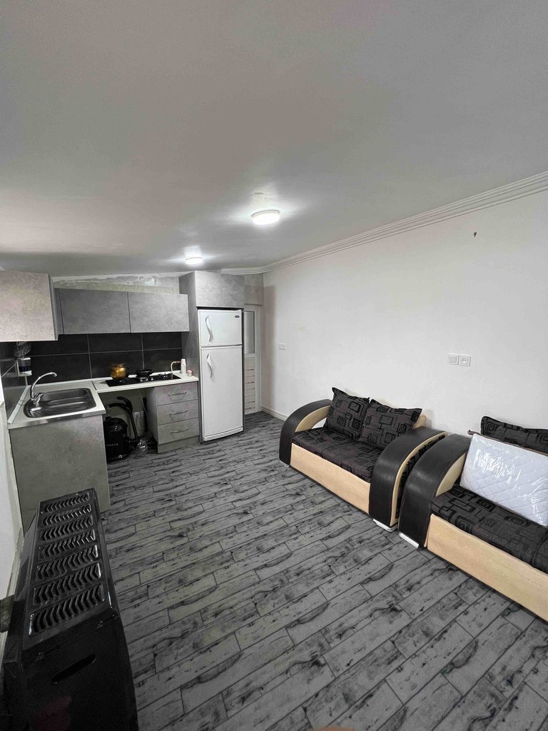 یک خوابه بی تم