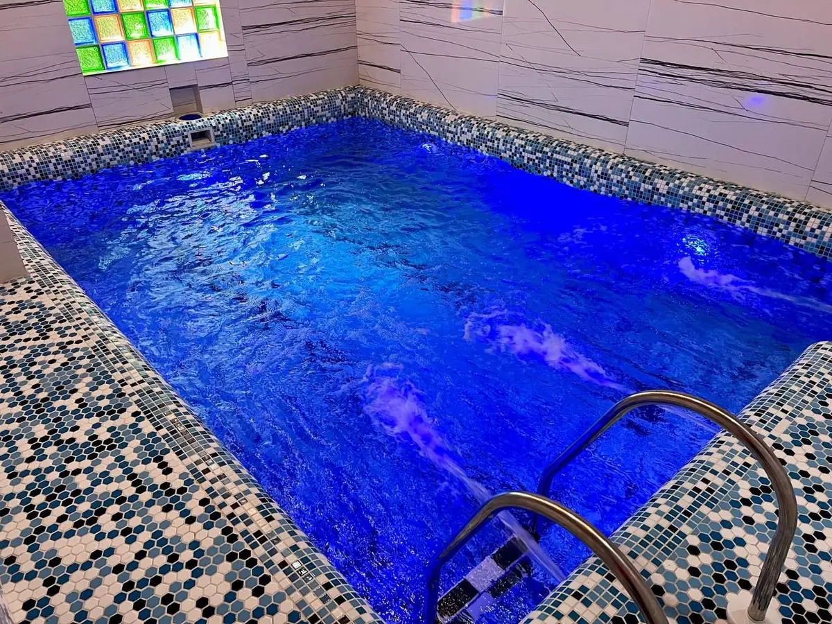 ویلا سه خوابه استخردار آبگرم طلوع گیسوم