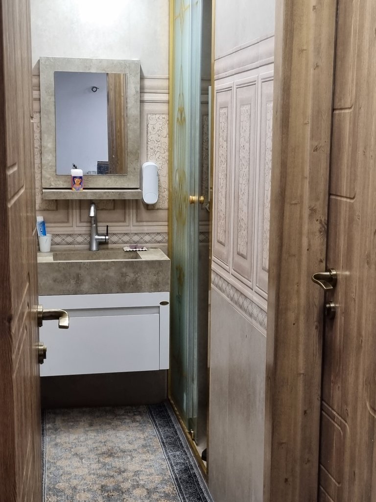 ویلا چهارخوابه دوبلکس استخردار آبگرم گوراب زرمیخ