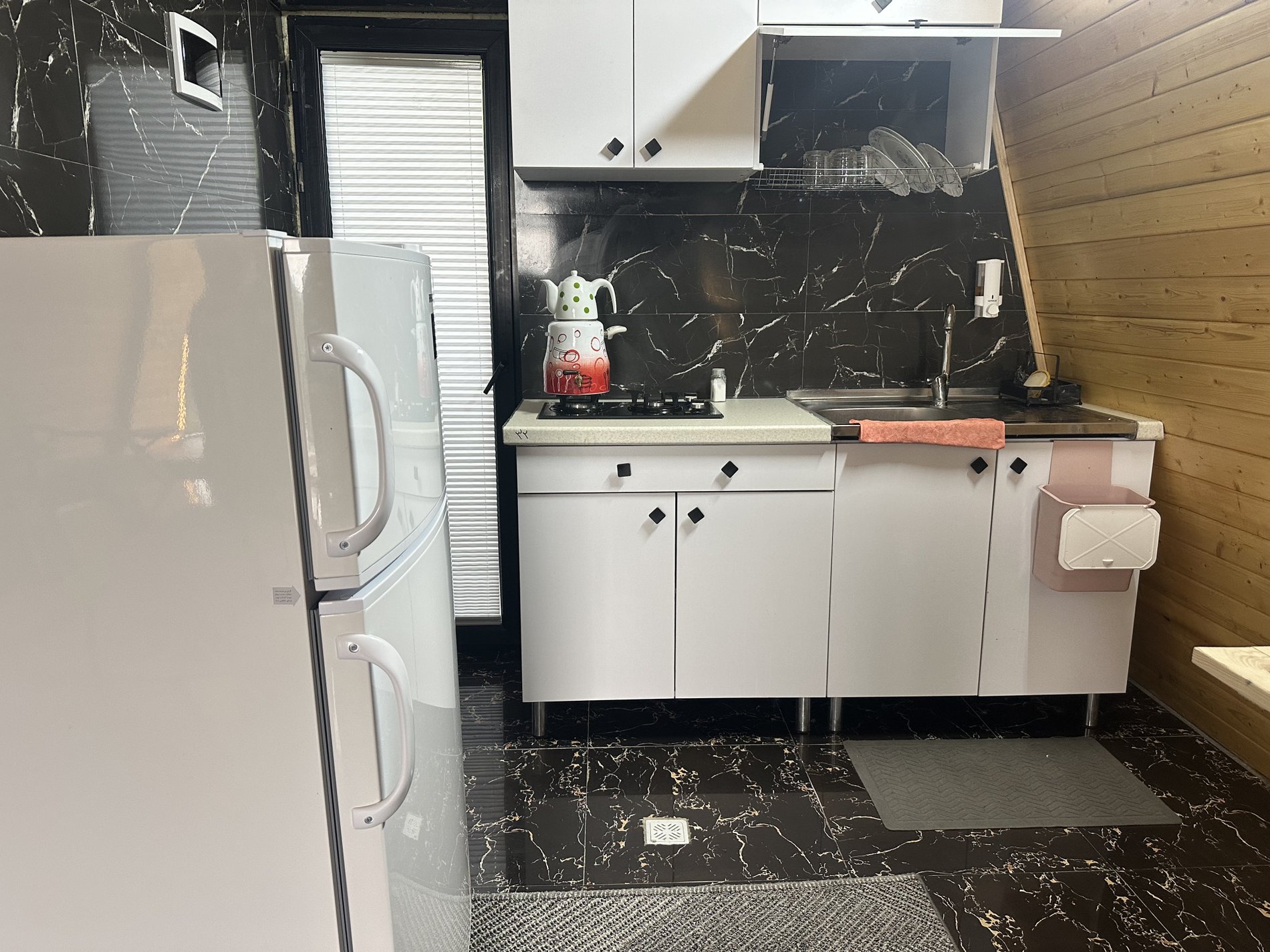 کلبه دوخوابه سوئیسی جعفری 2