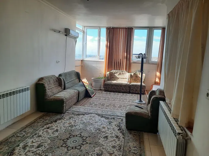 آپارتمان دوخوابه ساحلی پوریا - پذیرایی و خواب ۱