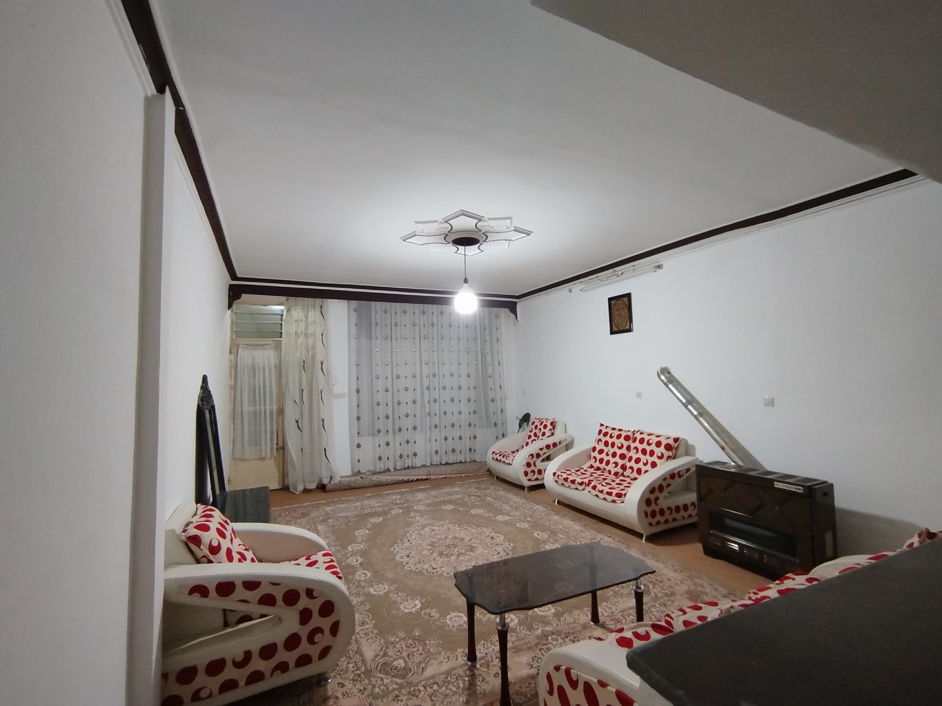 ویلا یک خوابه طاووسی