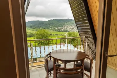 ویلا یک خوابه سوئیسی بلوط