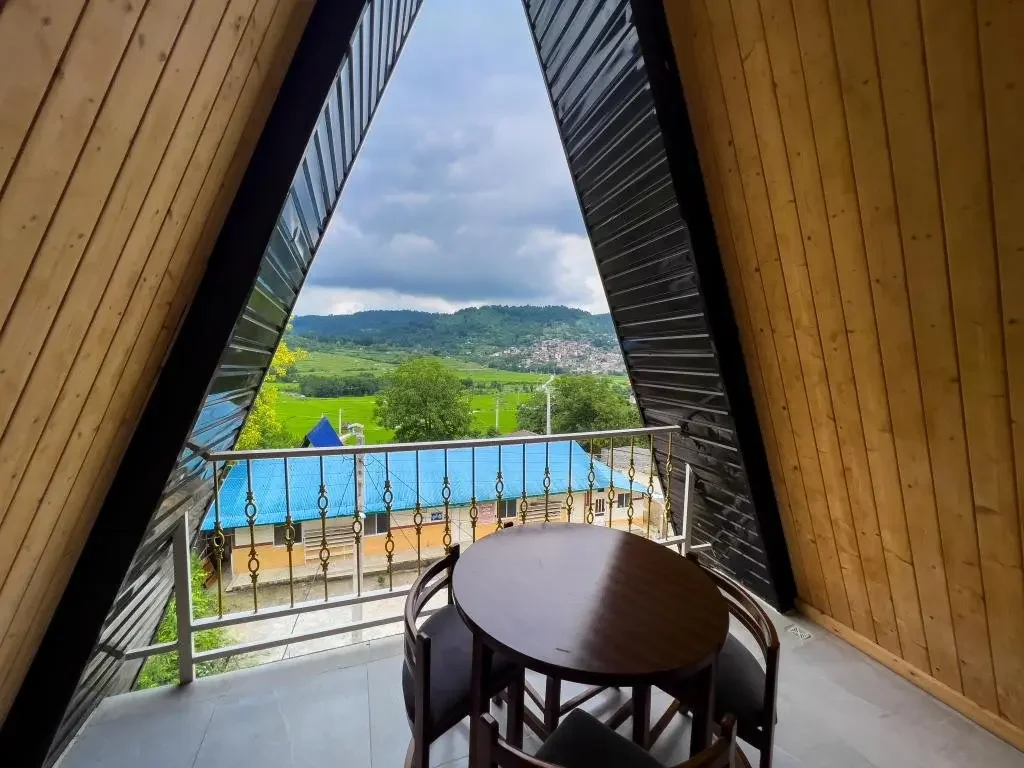 ویلا یک خوابه سوئیسی بلوط